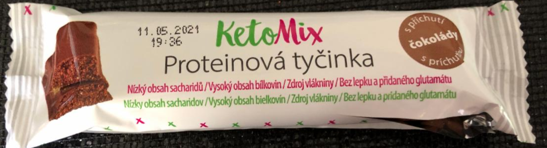 Fotografie - Proteinová tyčinka s příchutí čokolády KetoMix