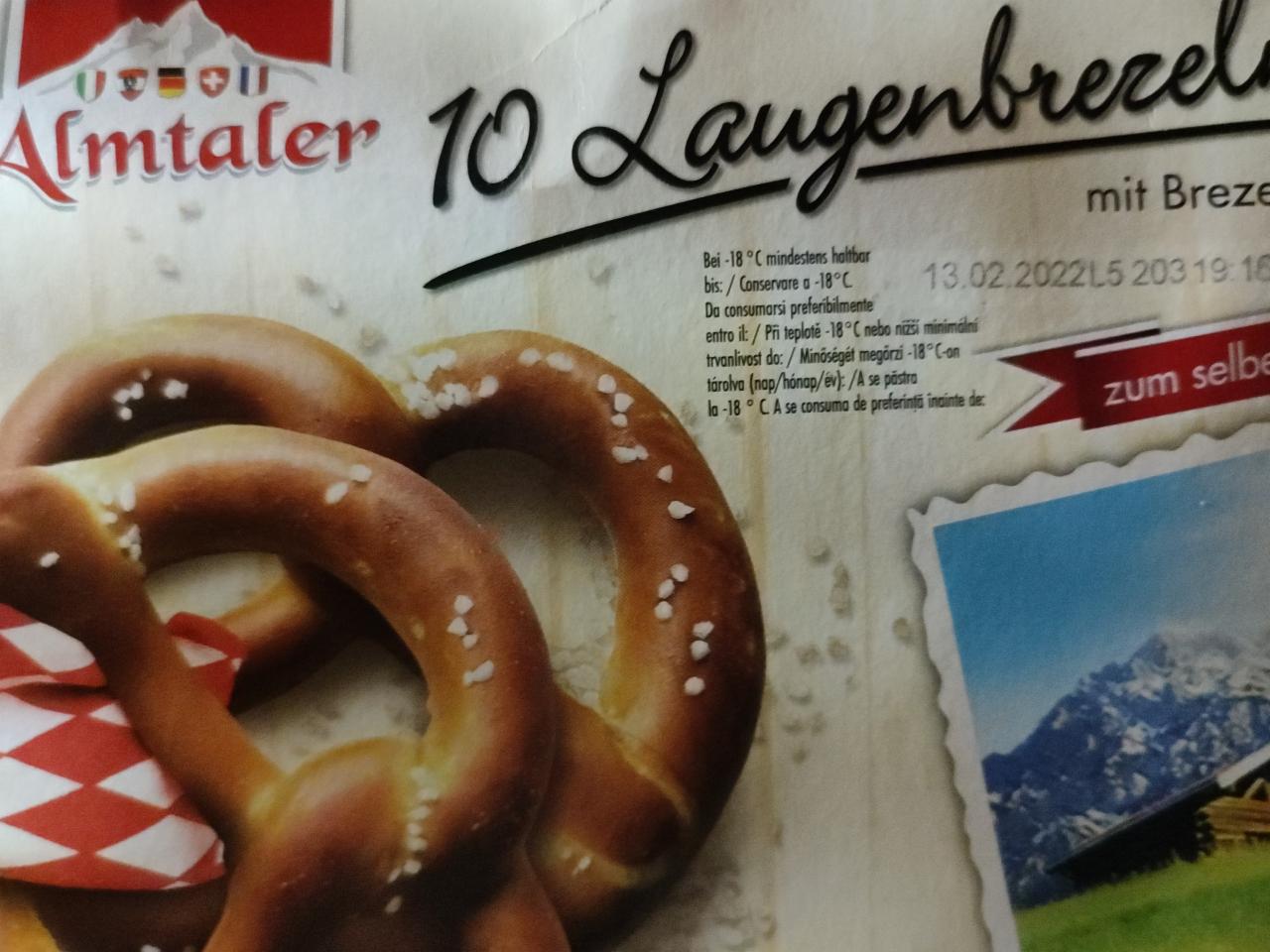 Fotografie - 10 Laugenbrezel mit Brezelsalz Almtaler