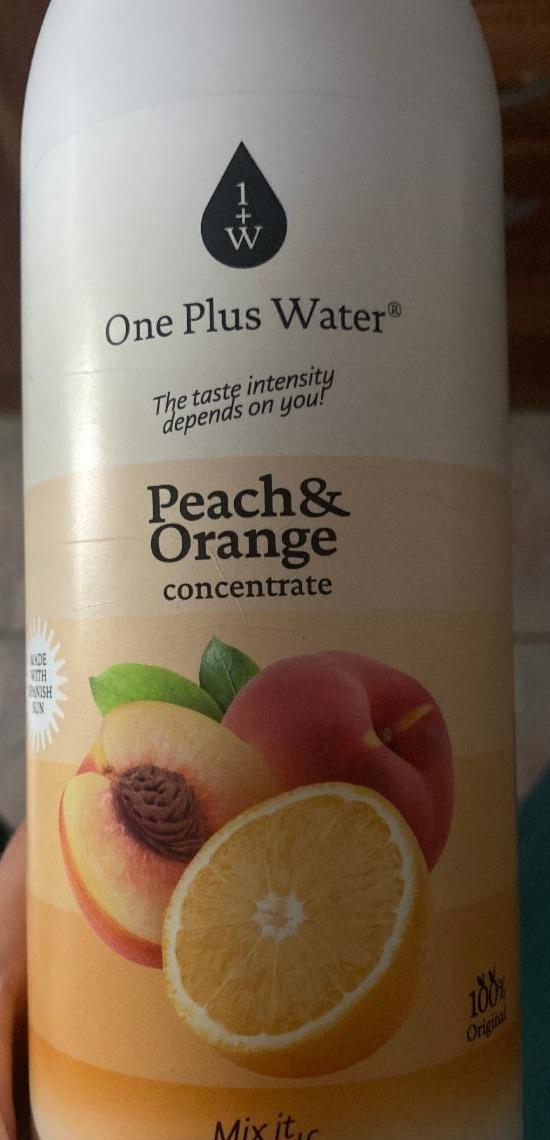 Fotografie - Peach & Orange concentrate One Plus Water