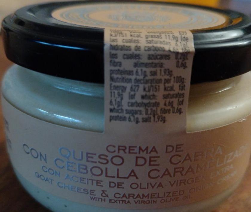 Fotografie - Crema de queso de cabra con cebolla caramelizada