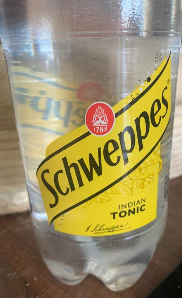 Fotografie - Schweppes Indian Tonic