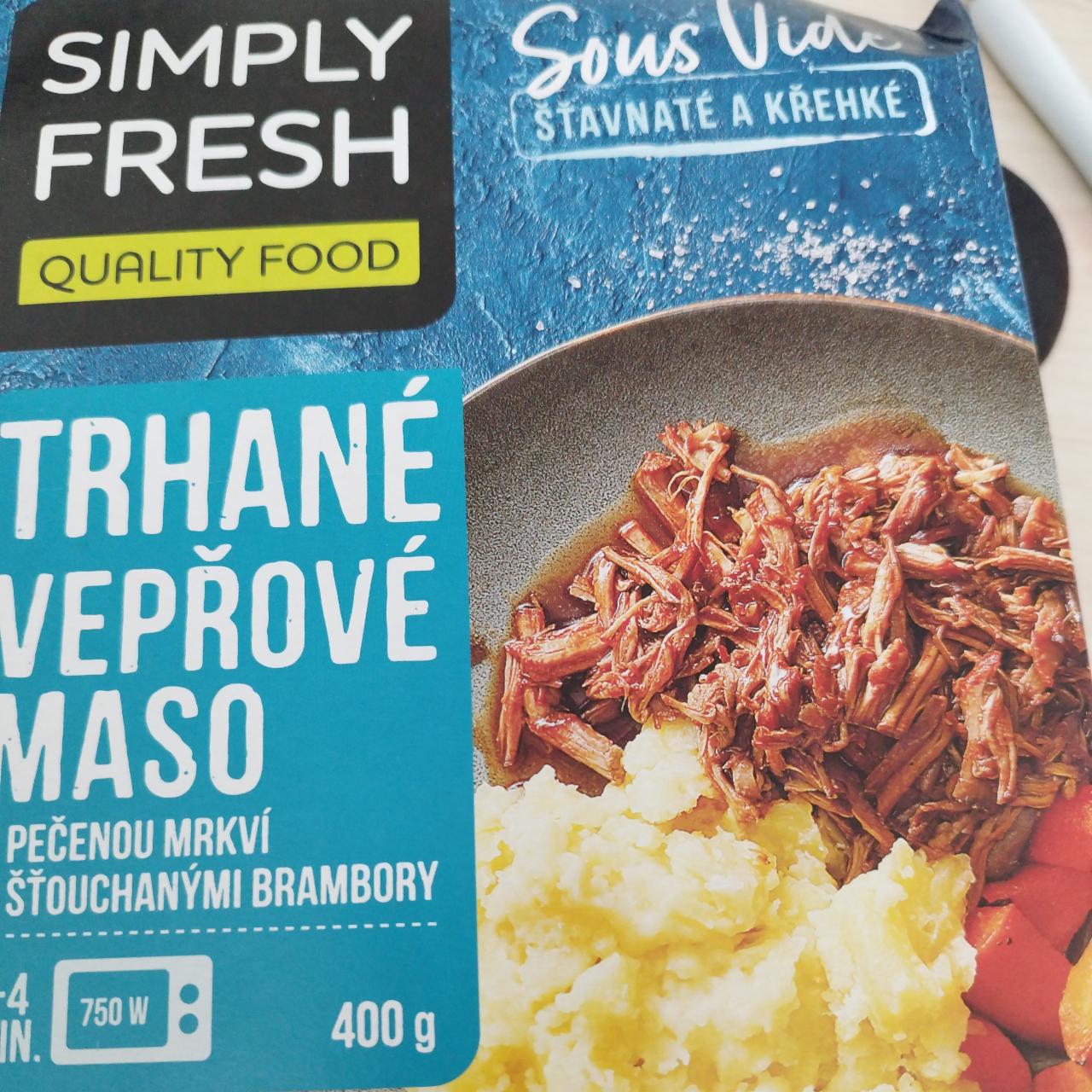 Fotografie - Trhané vepřové maso s pečenou mrkví a šťouchanými bramborami Simply Fresh