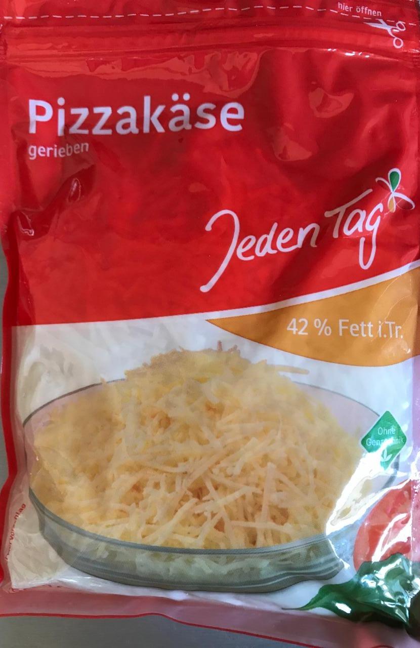 Fotografie - Pizzakäse gerieben Jeden Tag