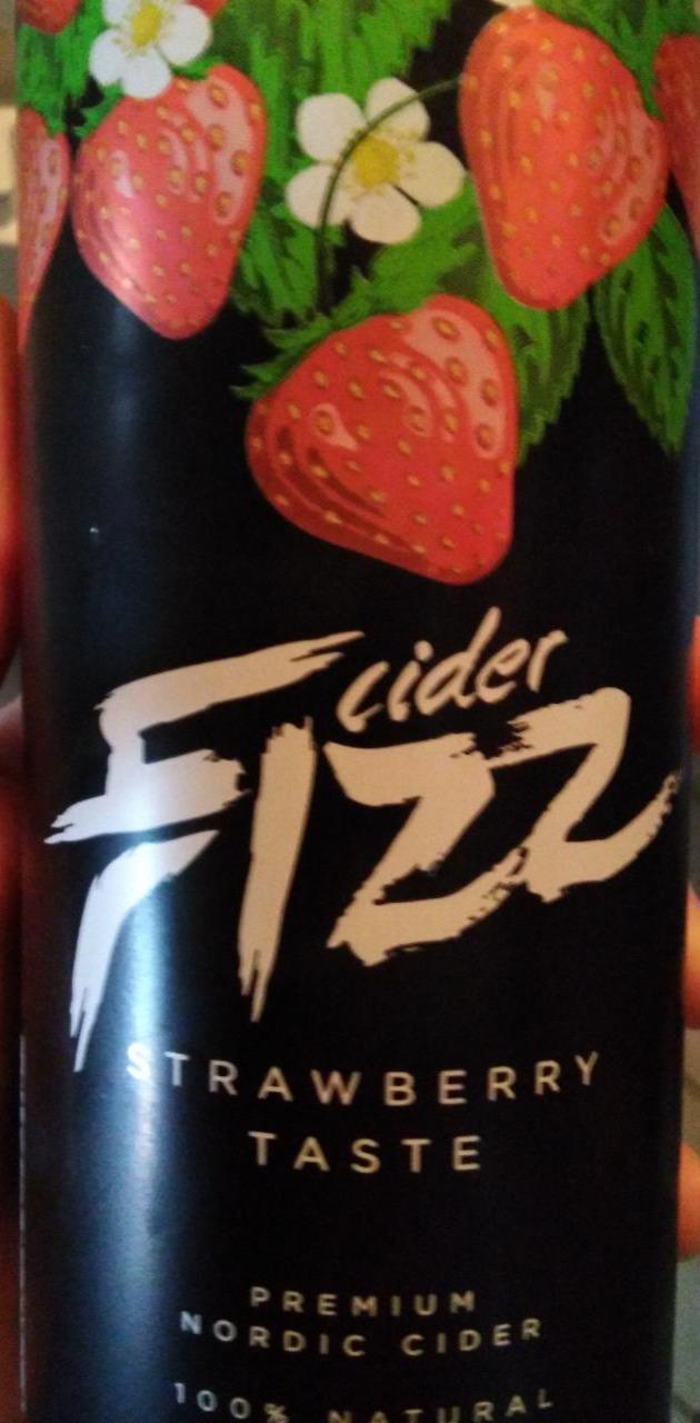 Fotografie - Cider Strawberry Taste Fizz