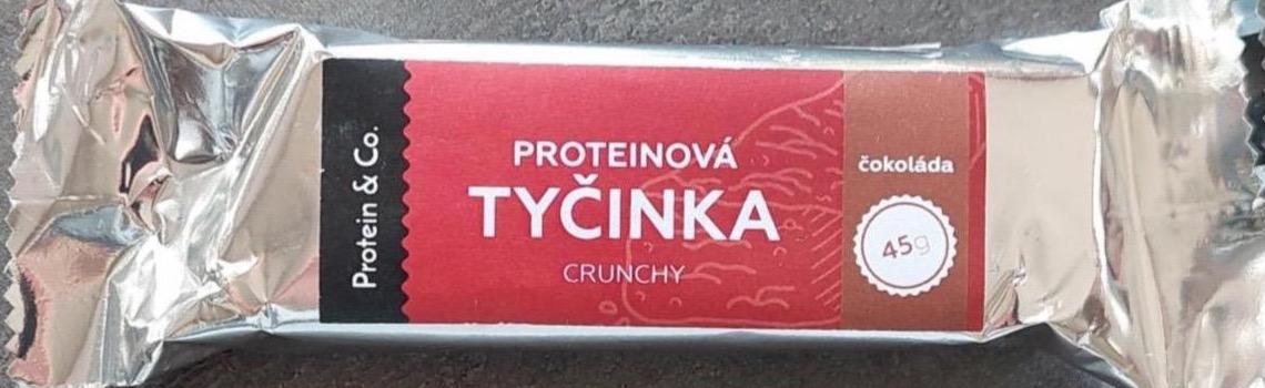 Fotografie - Proteinová tyčinka crunchy čokoláda Protein & Co.