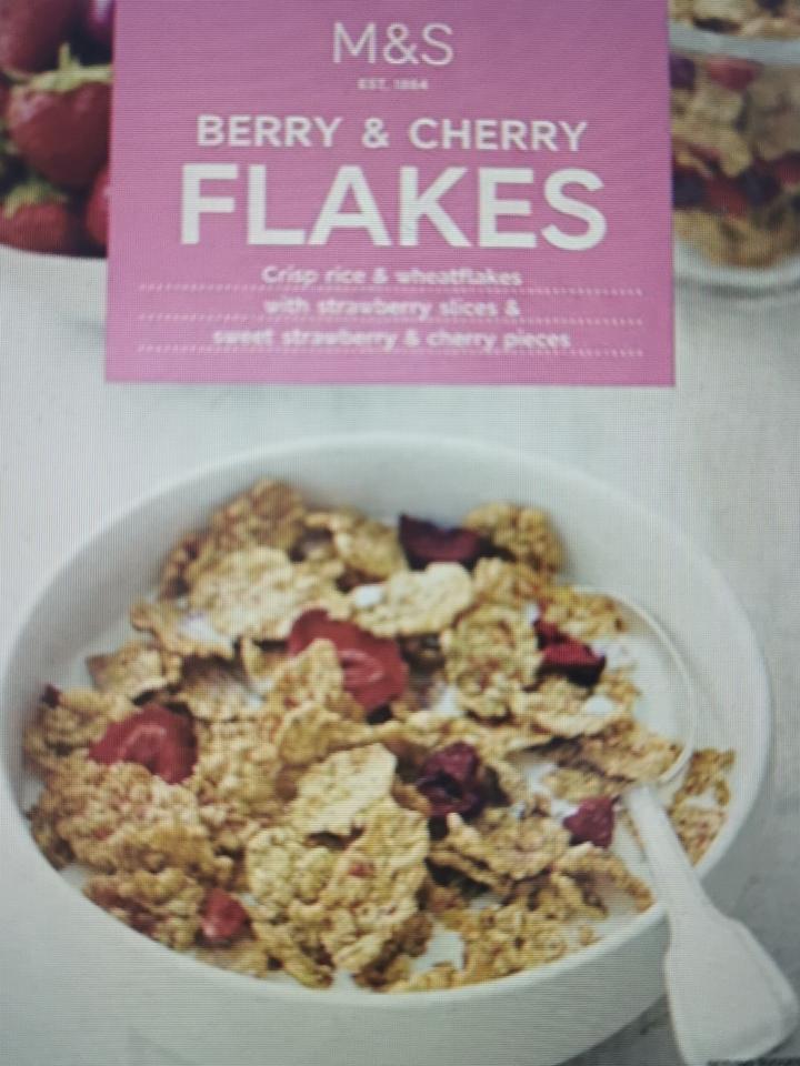 Fotografie - Berry & Cherry Flakes M&S