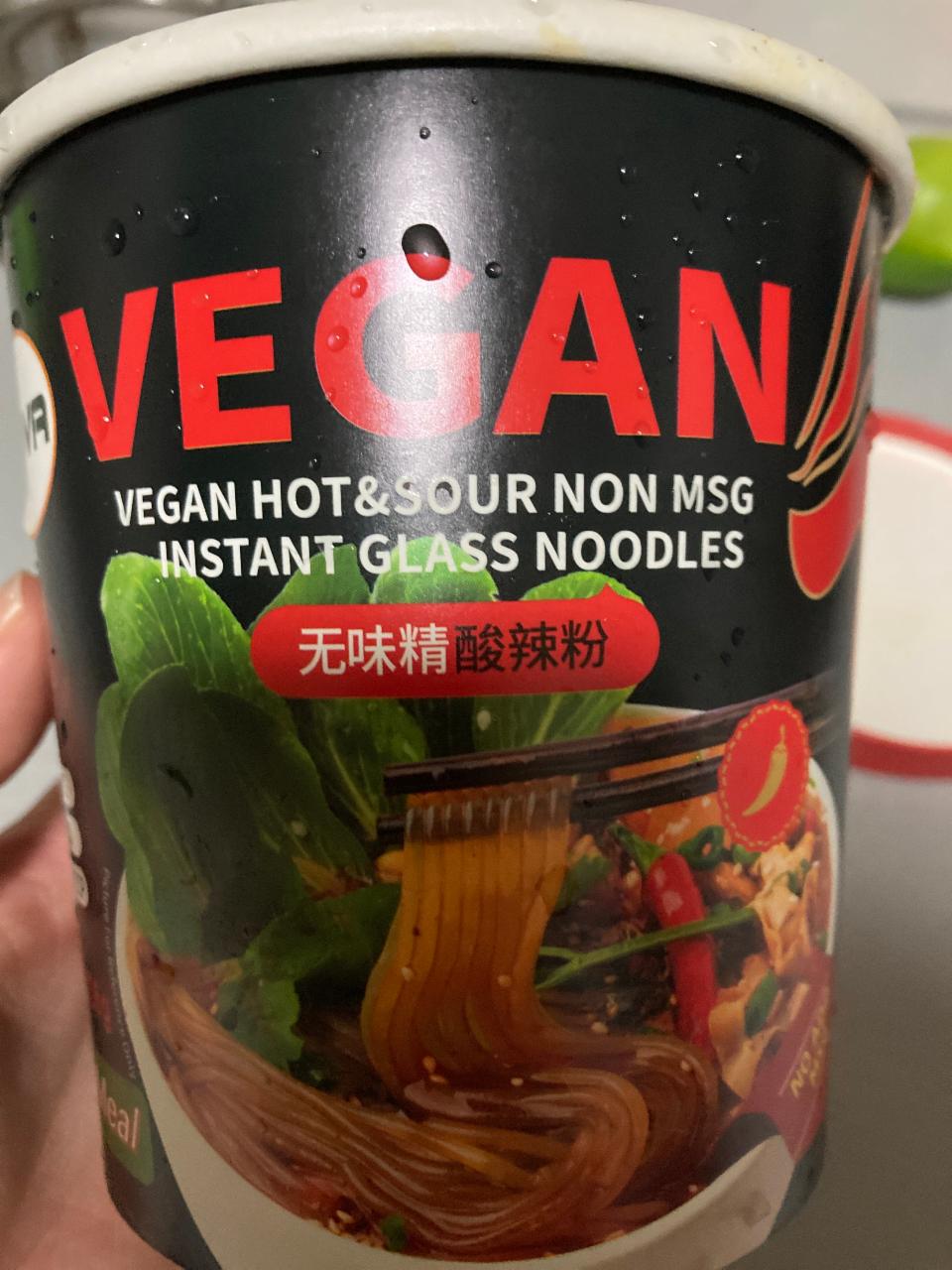 Fotografie - Vegan hot & sour non msg instant glass noodles Mova