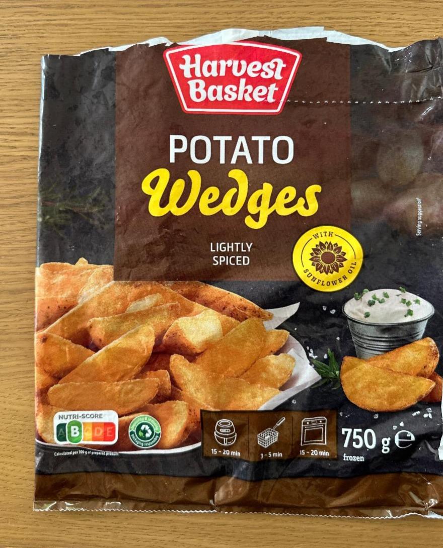 Fotografie - Potato wedges lightly spiced Harvest Basket