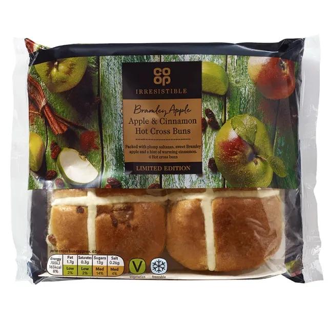 Fotografie - Apple & Cinnamon Hot Cross Buns Coop