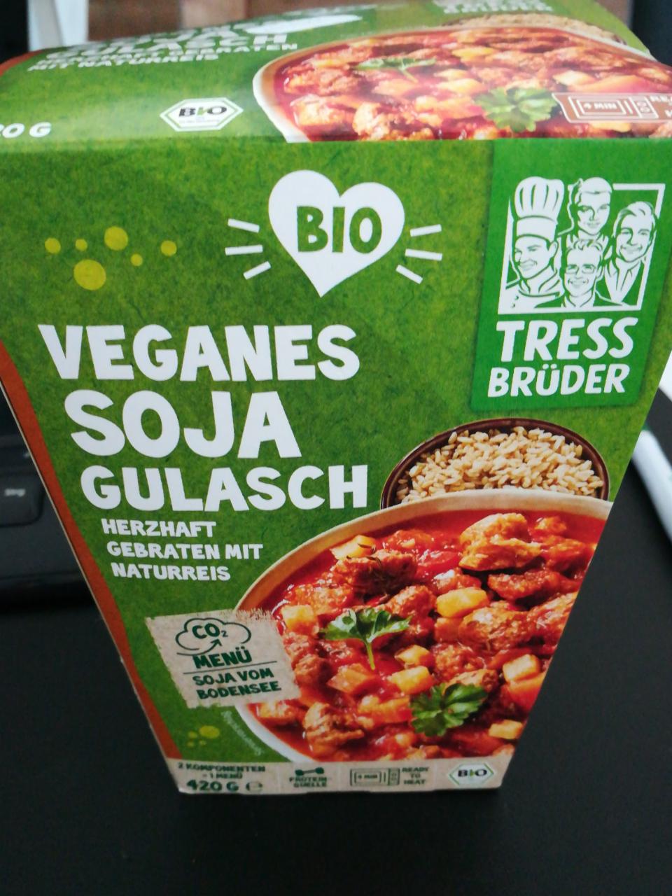 Fotografie - Veganes Soja Gulasch mit Naturreis