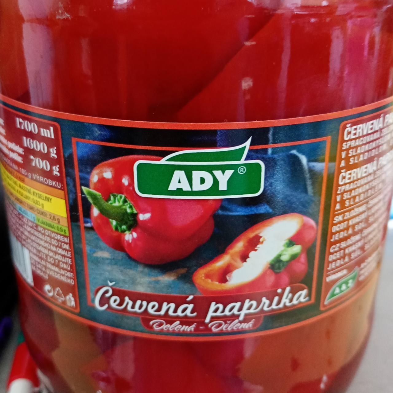 Fotografie - Červená paprika dělená Ady