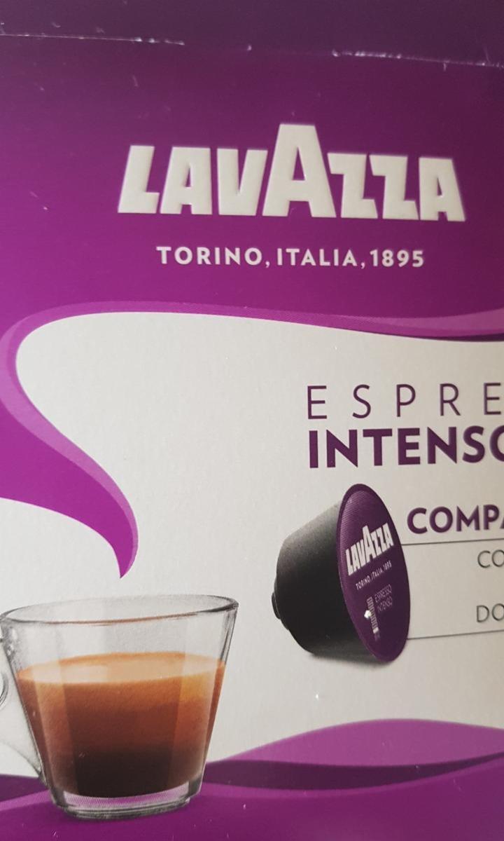 Fotografie - káva Lavazza s mlékem