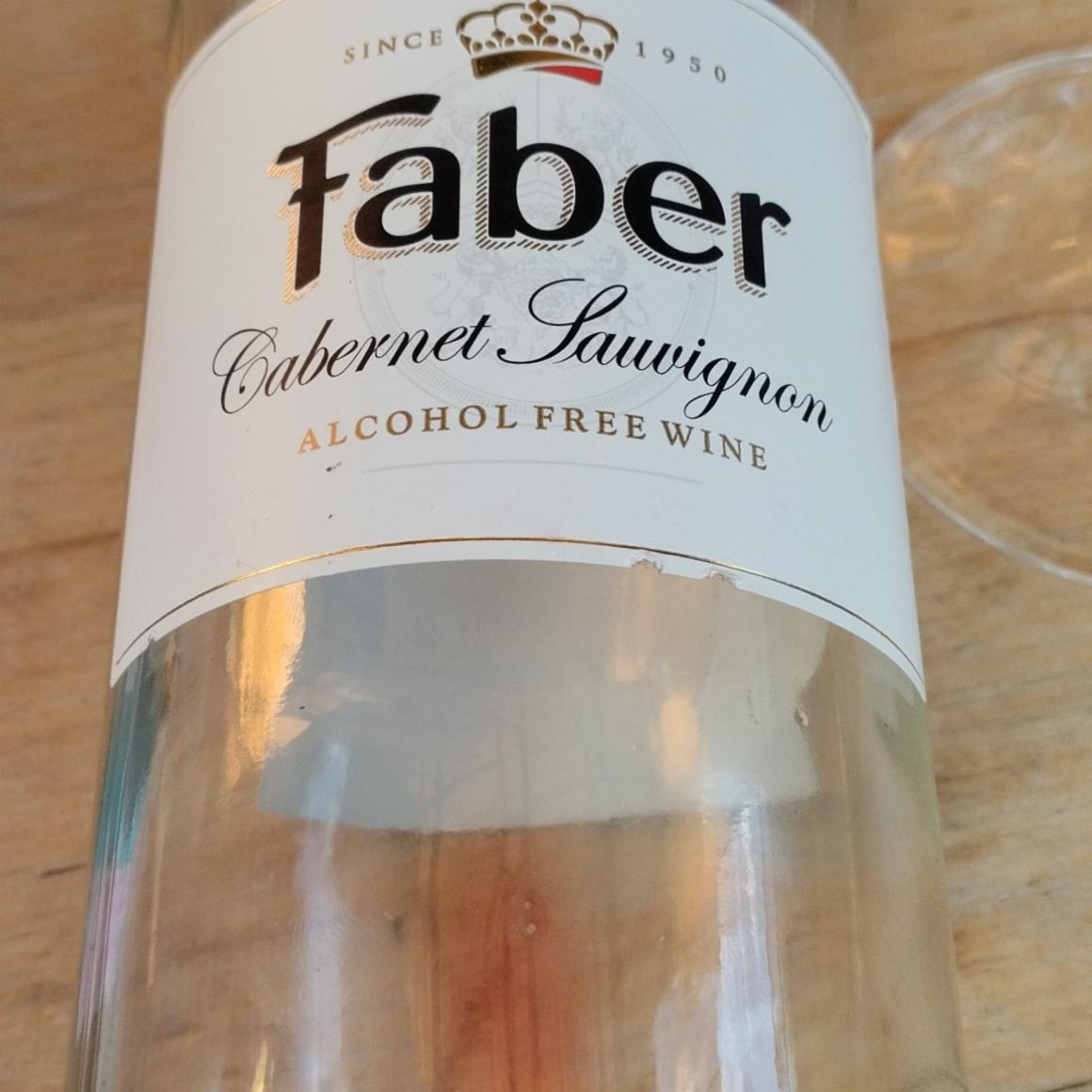 Fotografie - Cabernet sauvignon alcohol free wine Faber