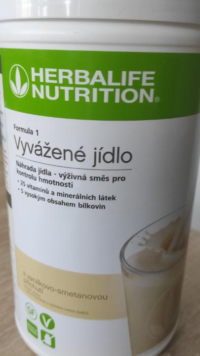 Fotografie - Herbalife koktejl F1 vanilka-smetana 26g s 250ml polotučným mlékem