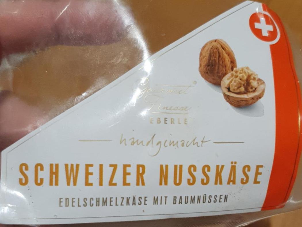 Fotografie - Schweizer Nusskäse