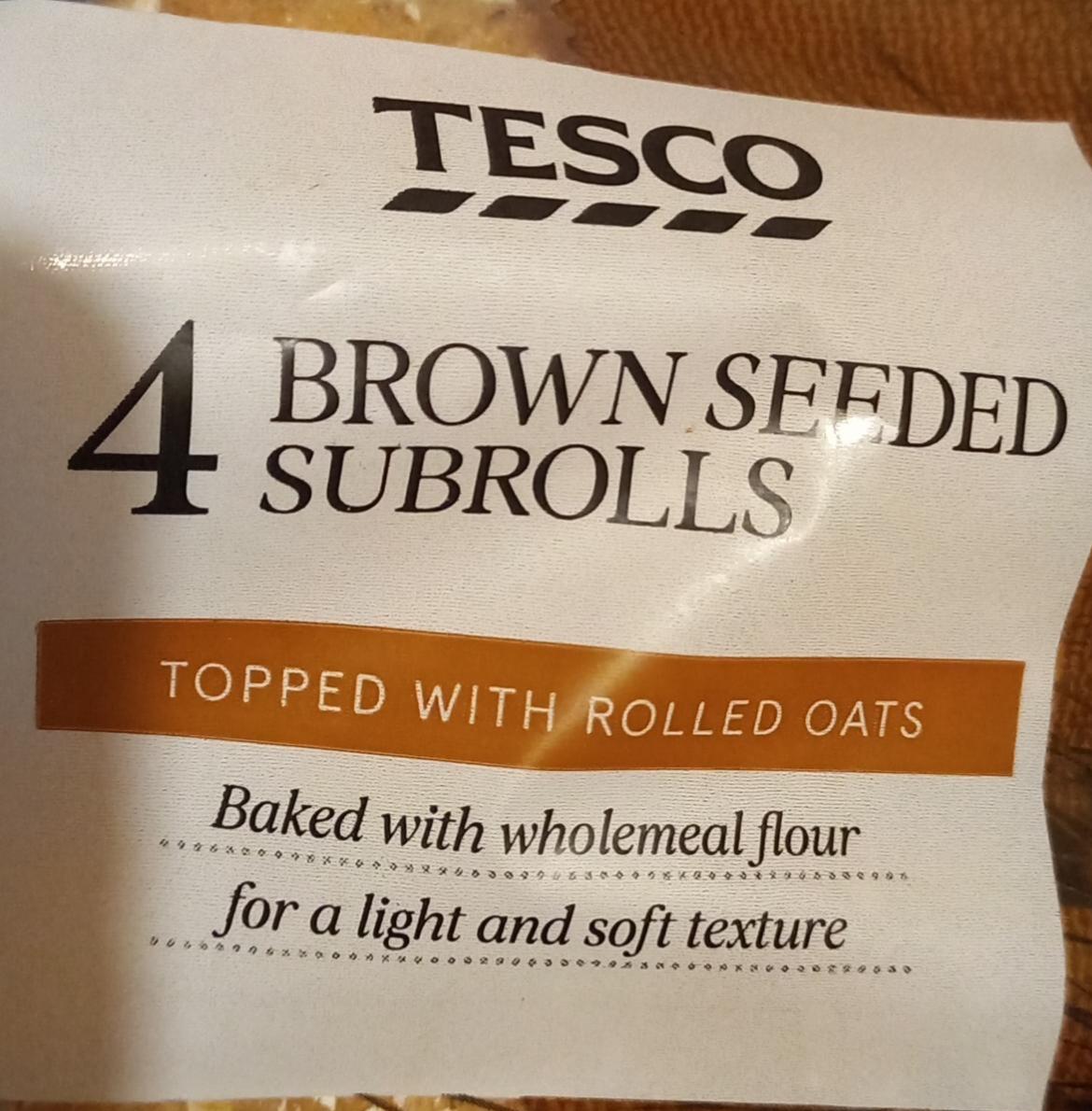 Fotografie - Brown seeded subrolls Tesco