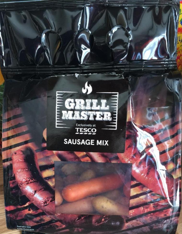 Fotografie - Grill Master Mix grilovacích klobás - klobása se sýrem Tesco