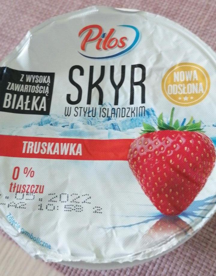 Fotografie - Skyr w stylu islandzkim truskawka Pilos