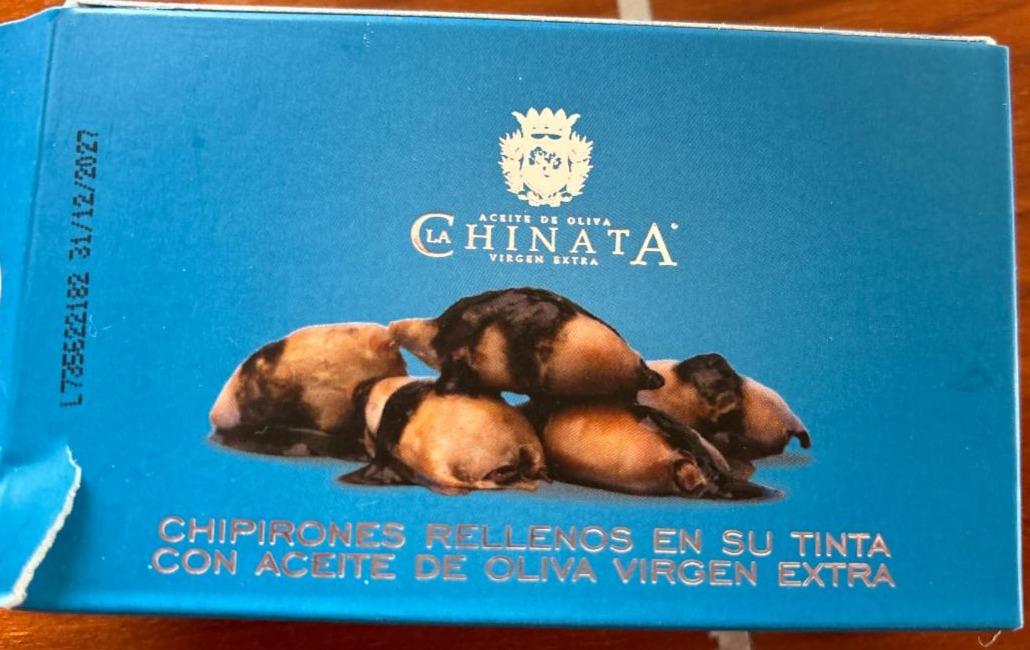 Fotografie - Chipirones rellenos en su tinta con aceite de oliva virgen extra La Chinata