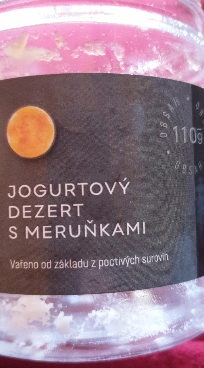 Fotografie - Jogurtový dezert s meruňkami