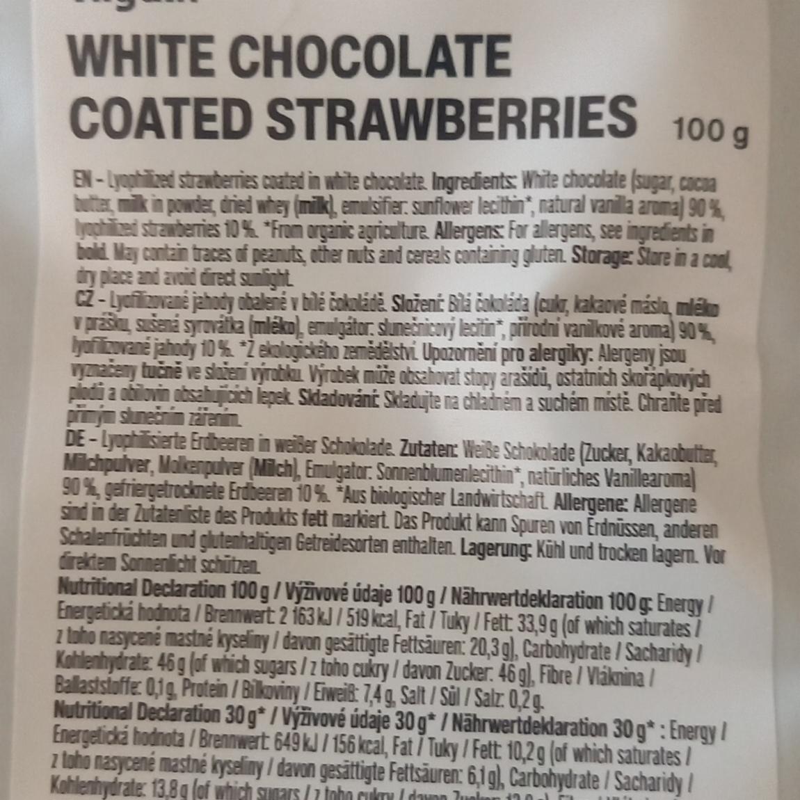 Fotografie - White chocholate coated strawberries Vilgain