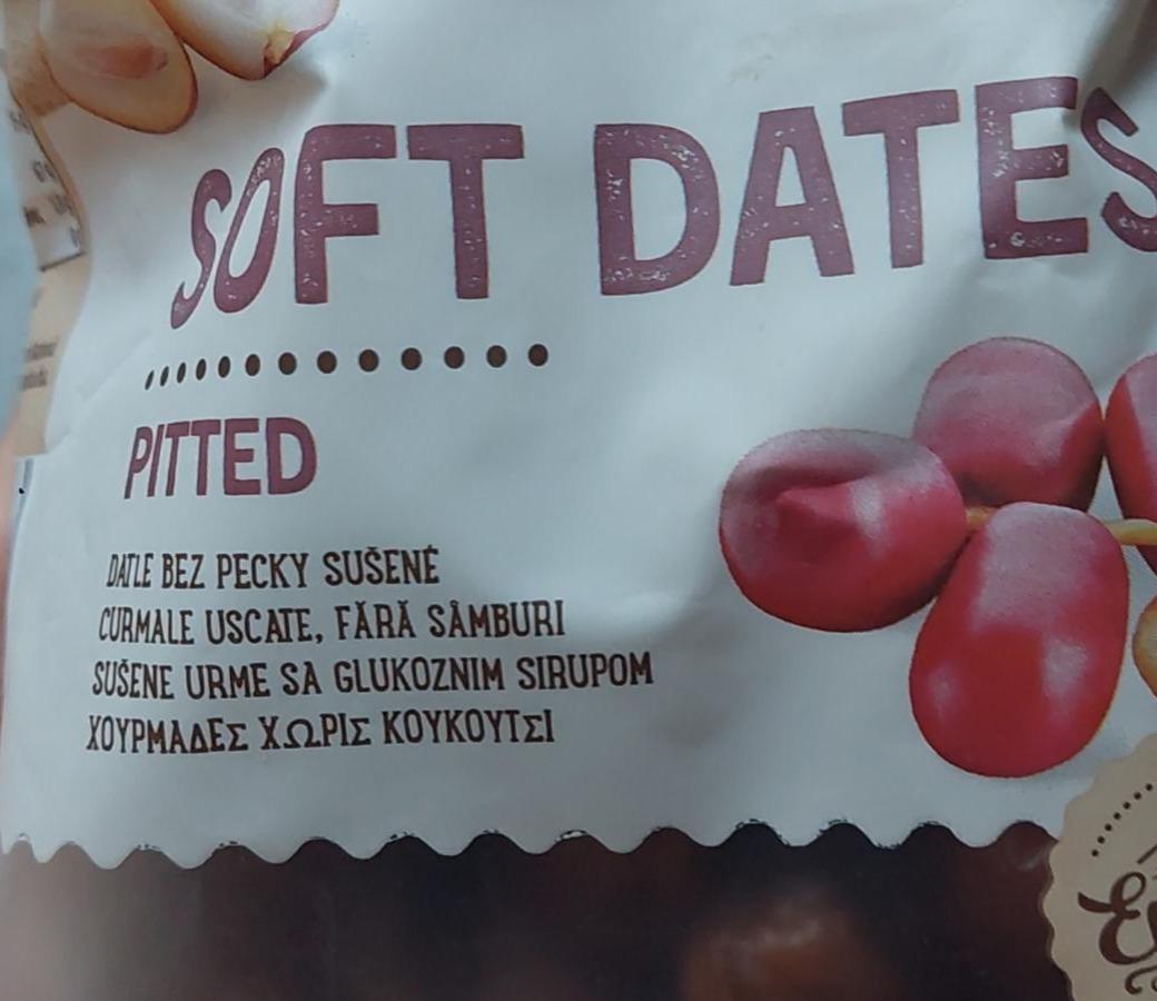 Fotografie - Soft dates pitted Emma