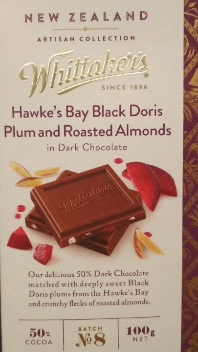 Fotografie - Whittaker's Plum and Roasted Almonds in Dark Chocolate