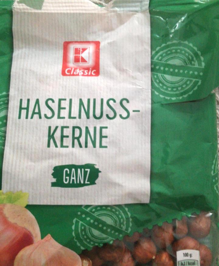 Fotografie - Haselnuss-kerne ganz K-Classic