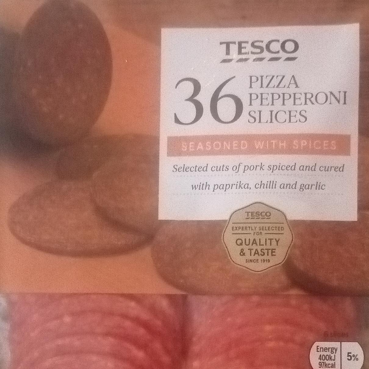 Fotografie - 36 Pizza Pepperoni Slices Tesco