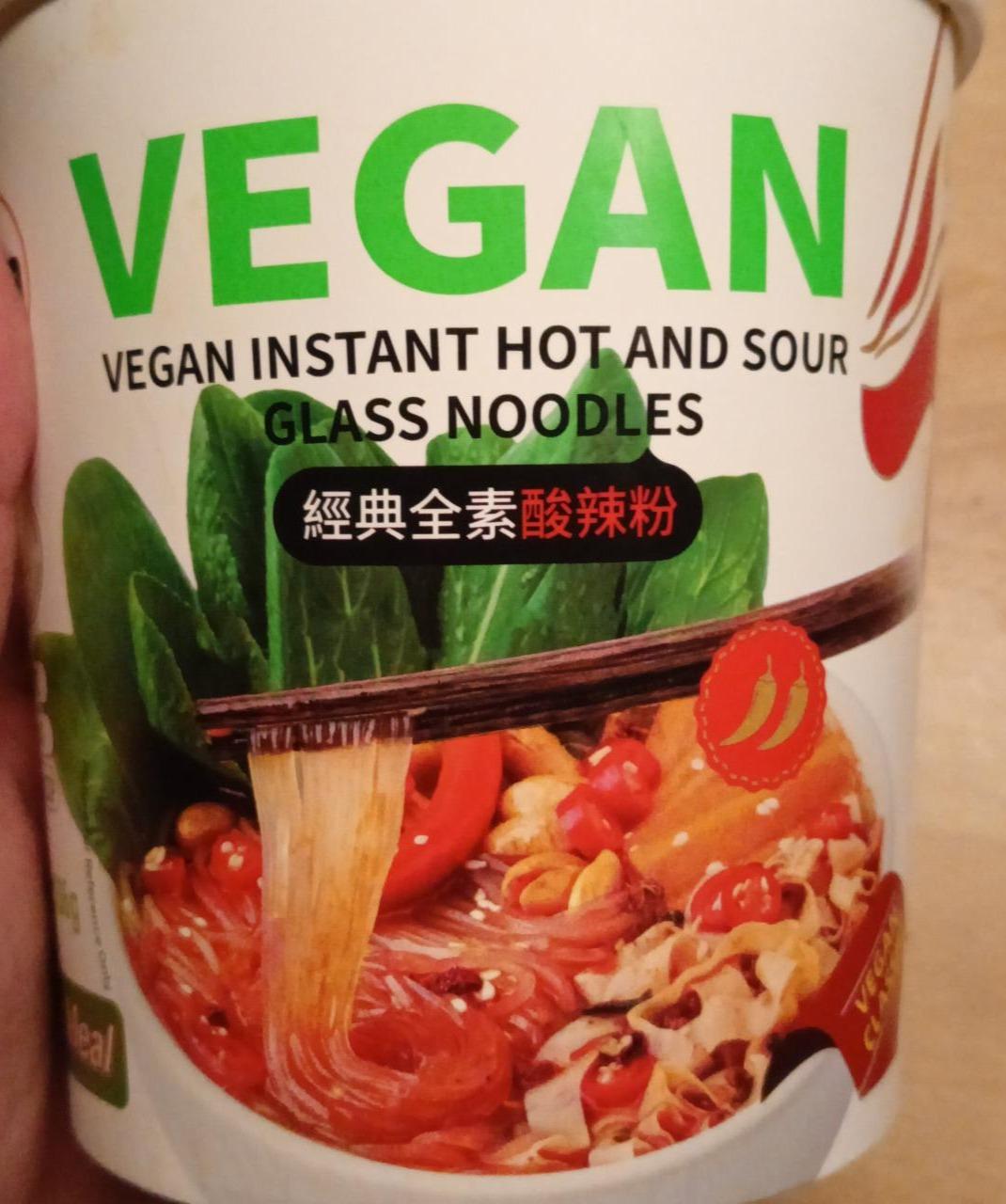 Fotografie - Vegan instant hot and sour glass noodles Mova