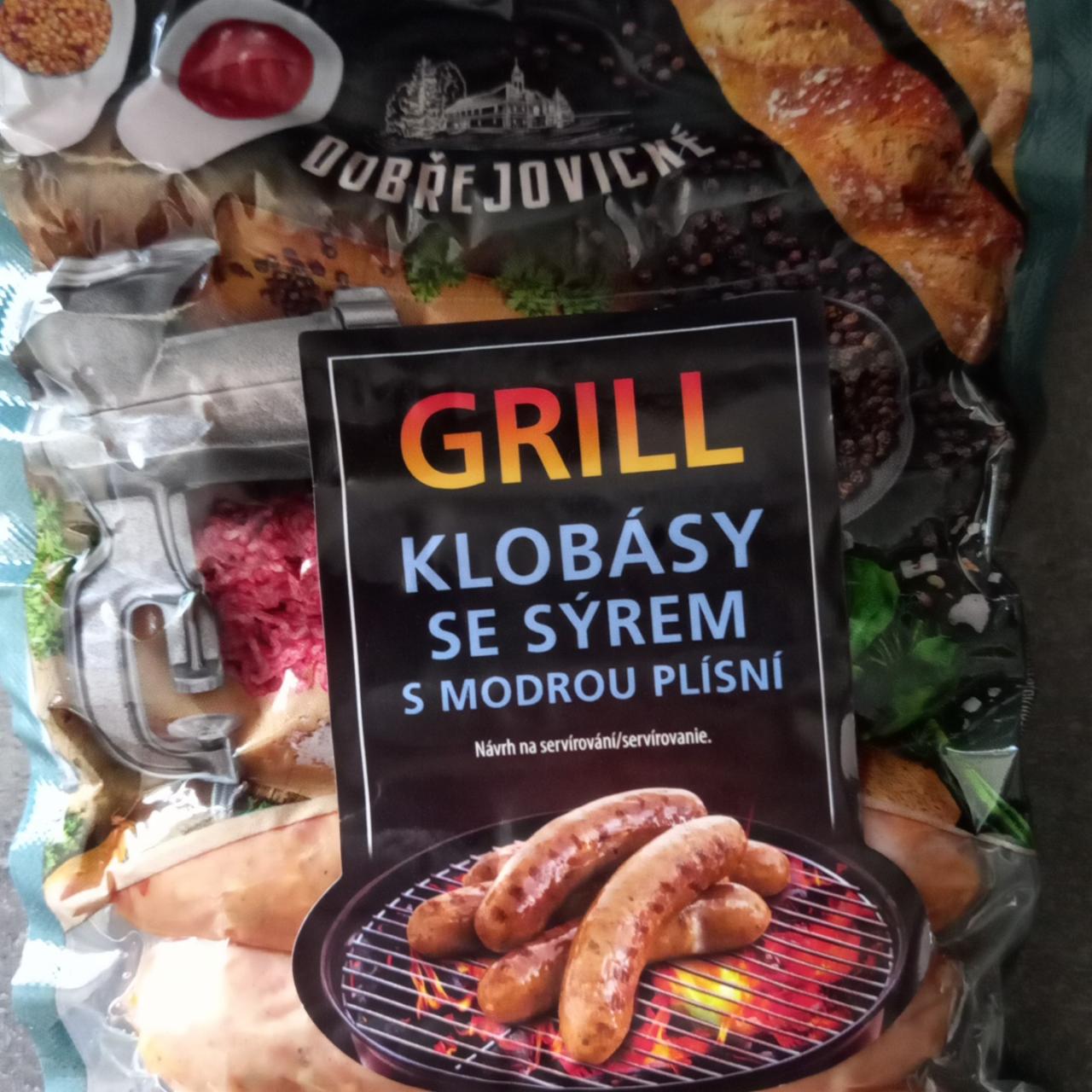 Fotografie - Grill klobásy se sýrem s modrou plísní Dobřejovické