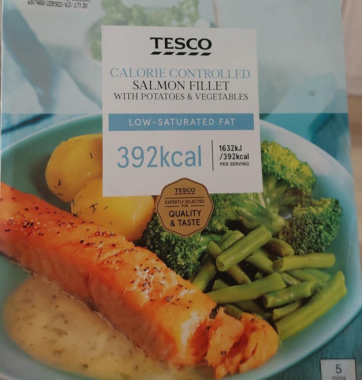 Fotografie - Salmon Fillet with Potatoes & Vegetables Tesco