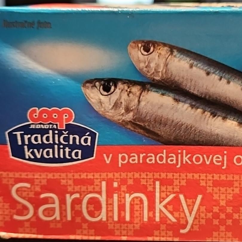 Fotografie - Sardinky v rajčatové omáčce Jednota Coop