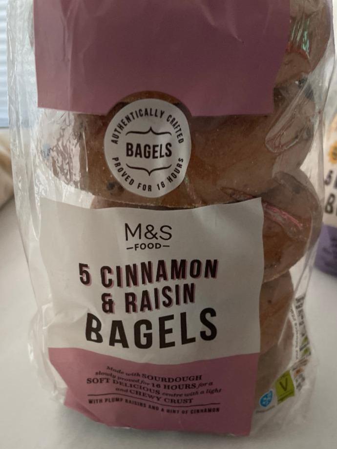 Fotografie - 5 Cinnamon & Raisin Bagels M&S Food