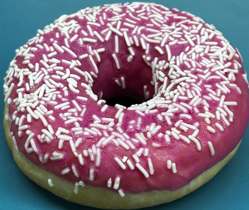 Fotografie - Donut s jahodovou polevou a příchutí Albert