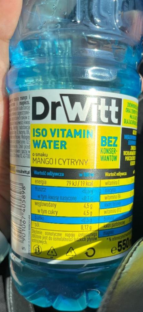 Fotografie - Iso Vitamin Water o smaku mango i cytryny DrWitt