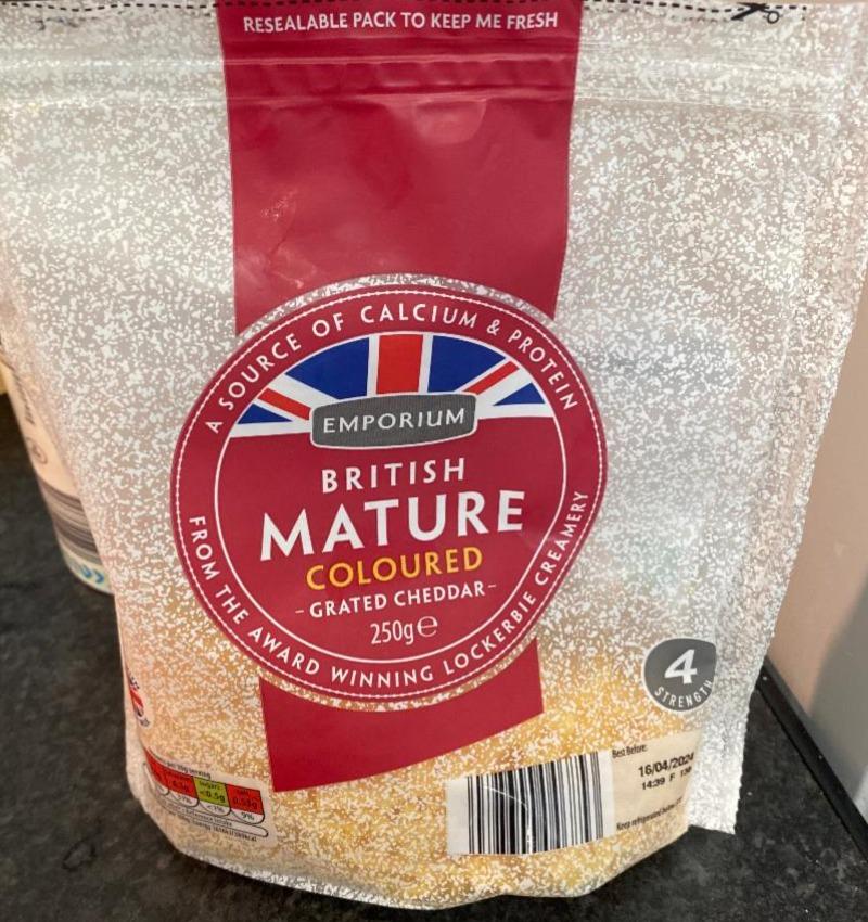 Fotografie - British Mature Coloured Grated Cheddar Emporium