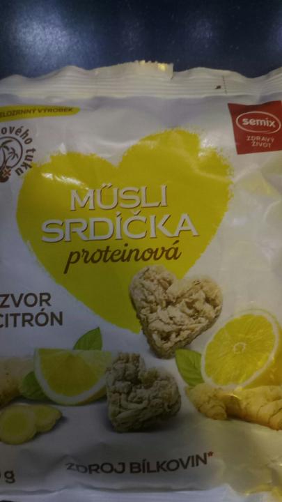 Fotografie - musli srdicka zazvor a citron