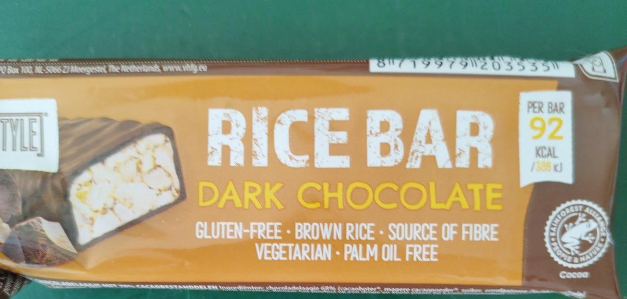 Fotografie - Rice bar Dark chocolate Lifestyle