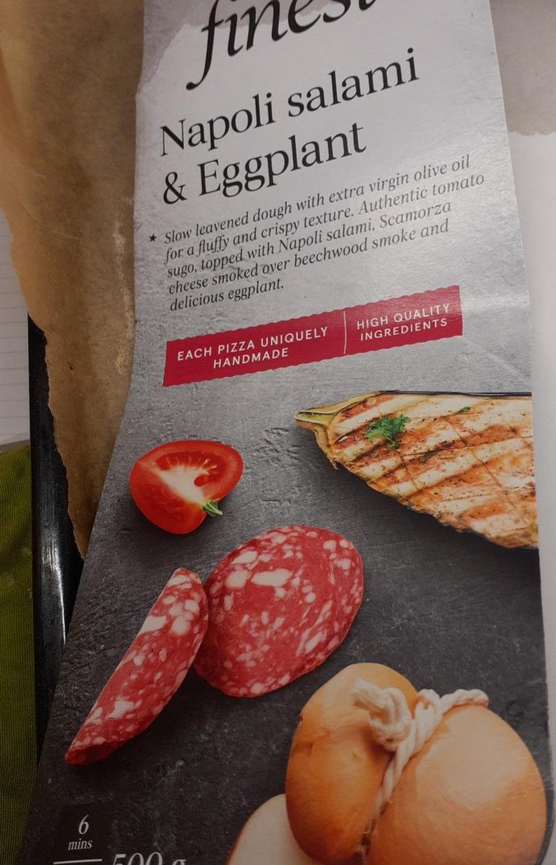 Fotografie - Pizza se sýrem Mozzarella, salámem Napoli, lilkem a sýrem Scamorza Tesco finest