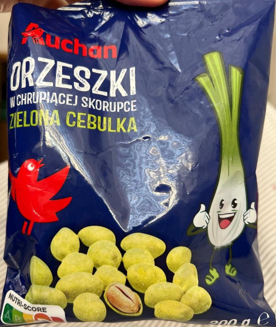 Fotografie - Orzeszki w chrupiącej skorupce zielona cebulka Auchan