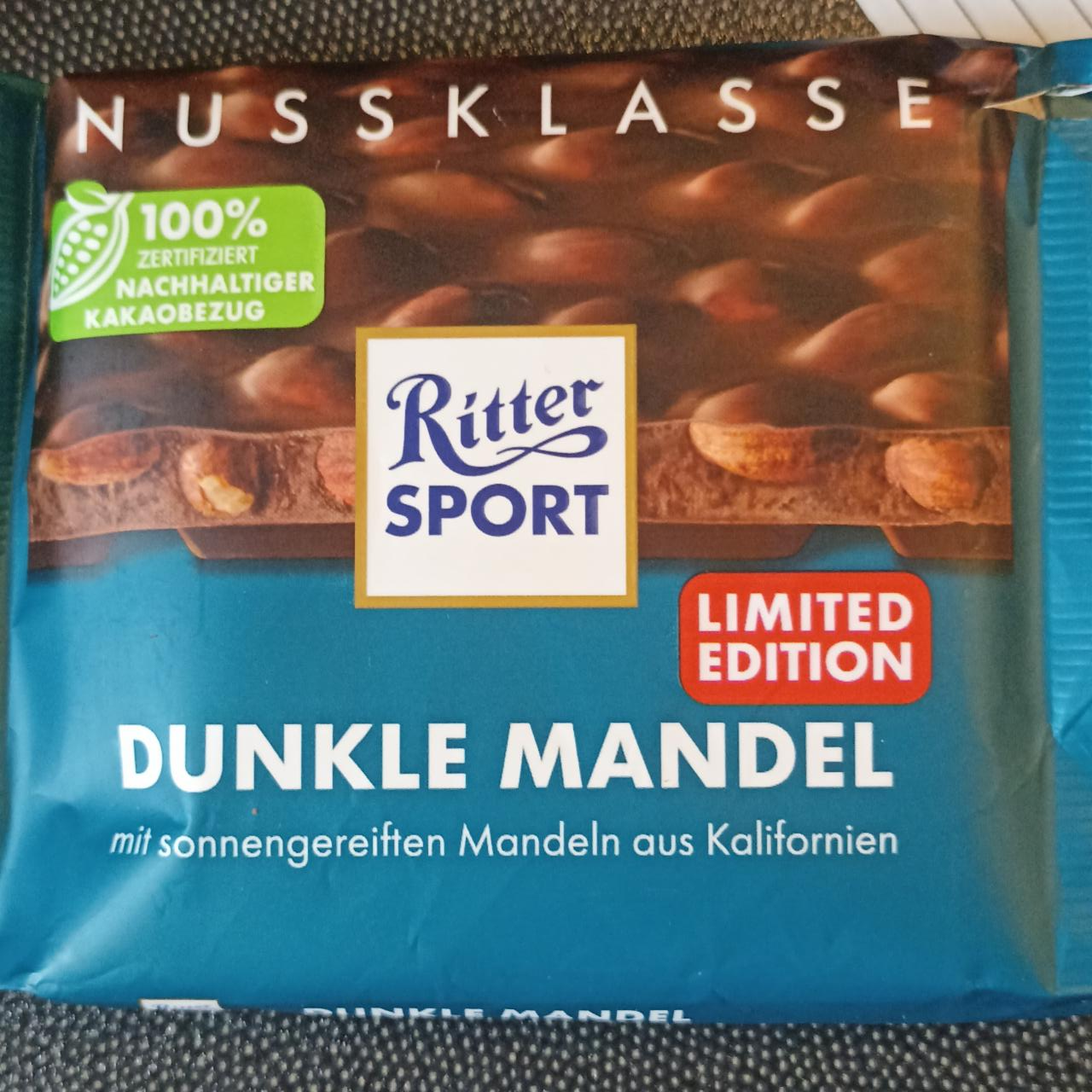 Fotografie - Dunkle Mandel Ritter Sport