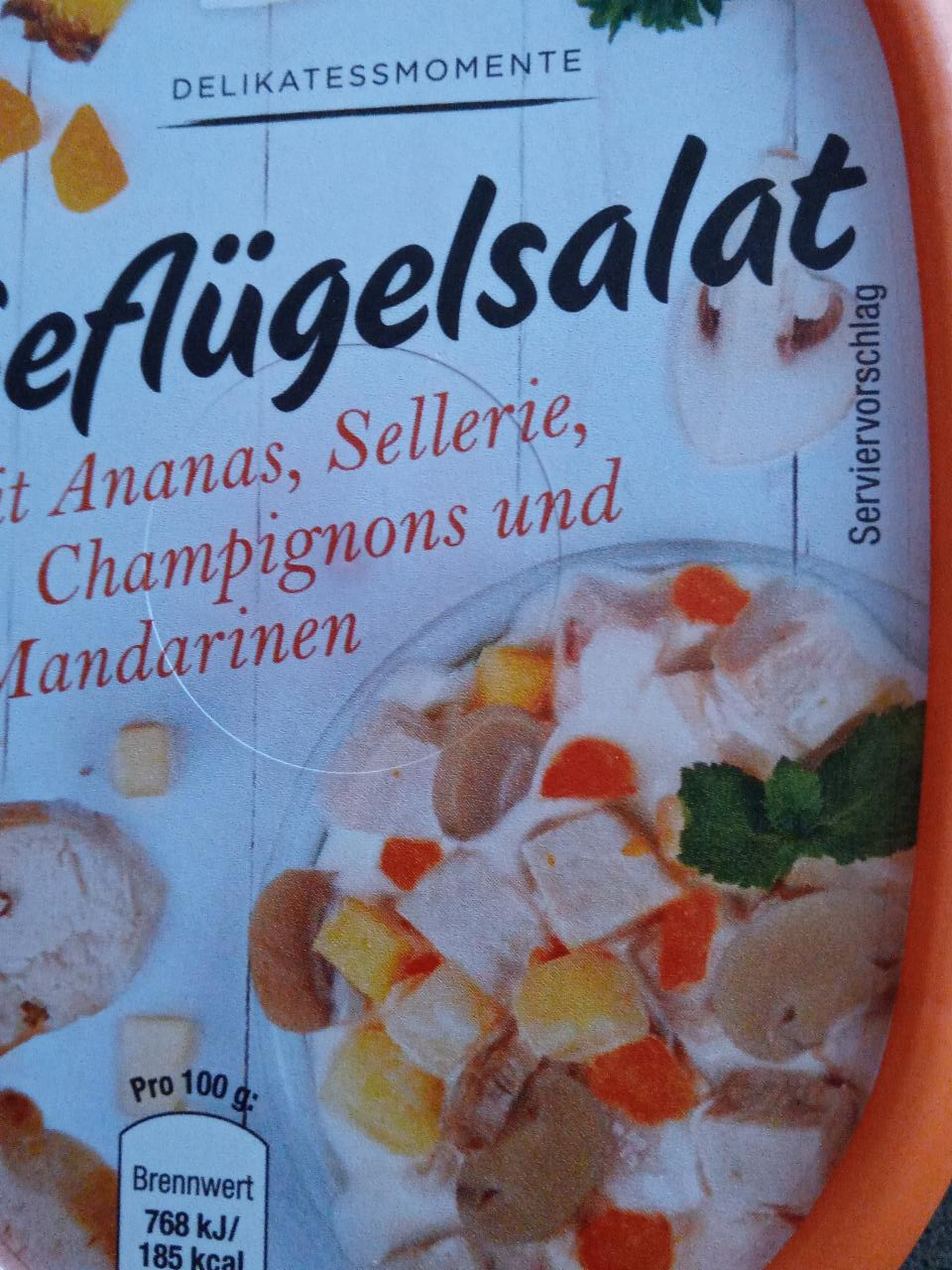 Fotografie - Geflügelsalat mit Ananas, Sellerie, Champignons und Mandarinen Fürsten Krone