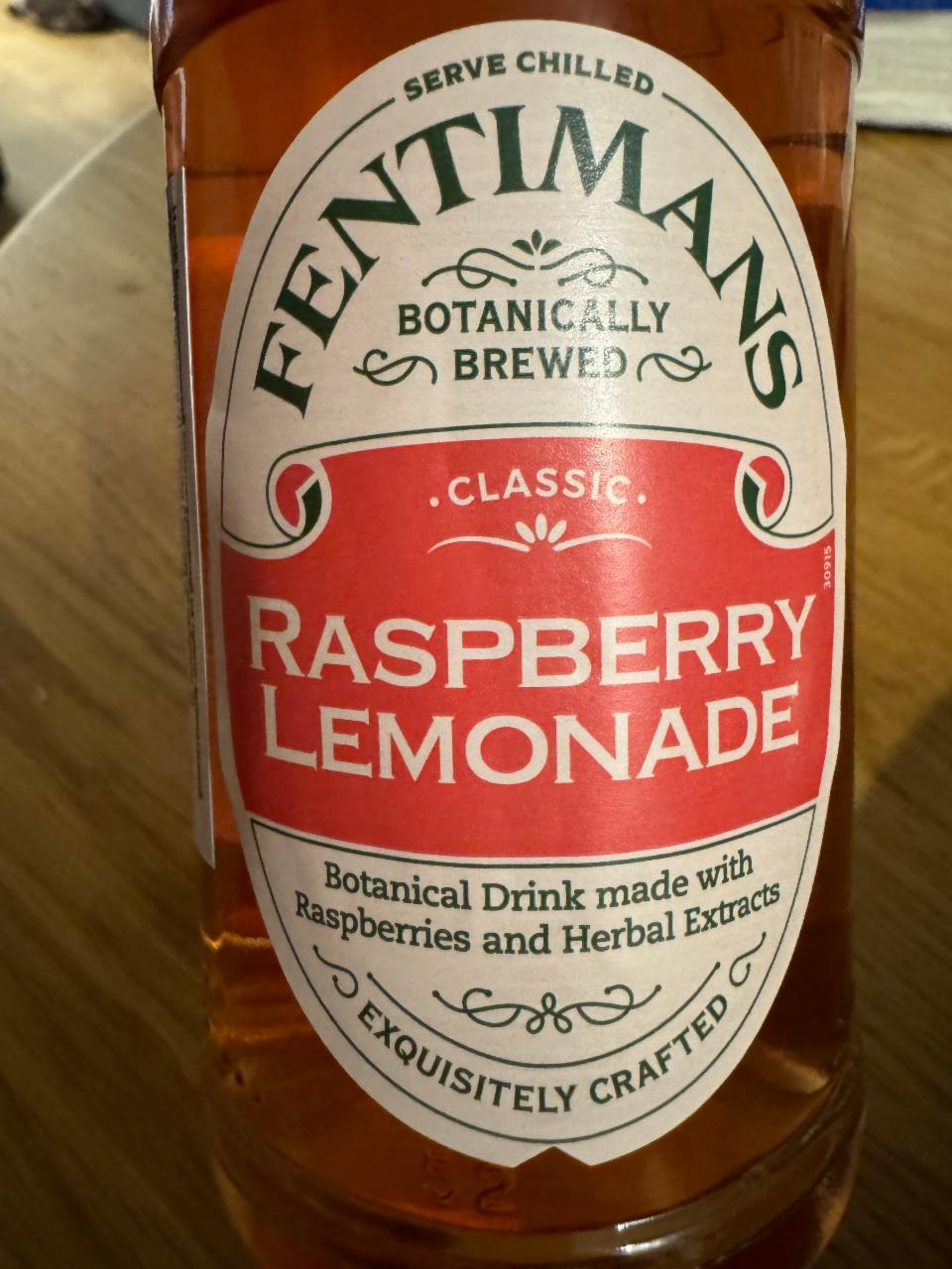 Fotografie - Light Sparkling Raspberry Fentimans