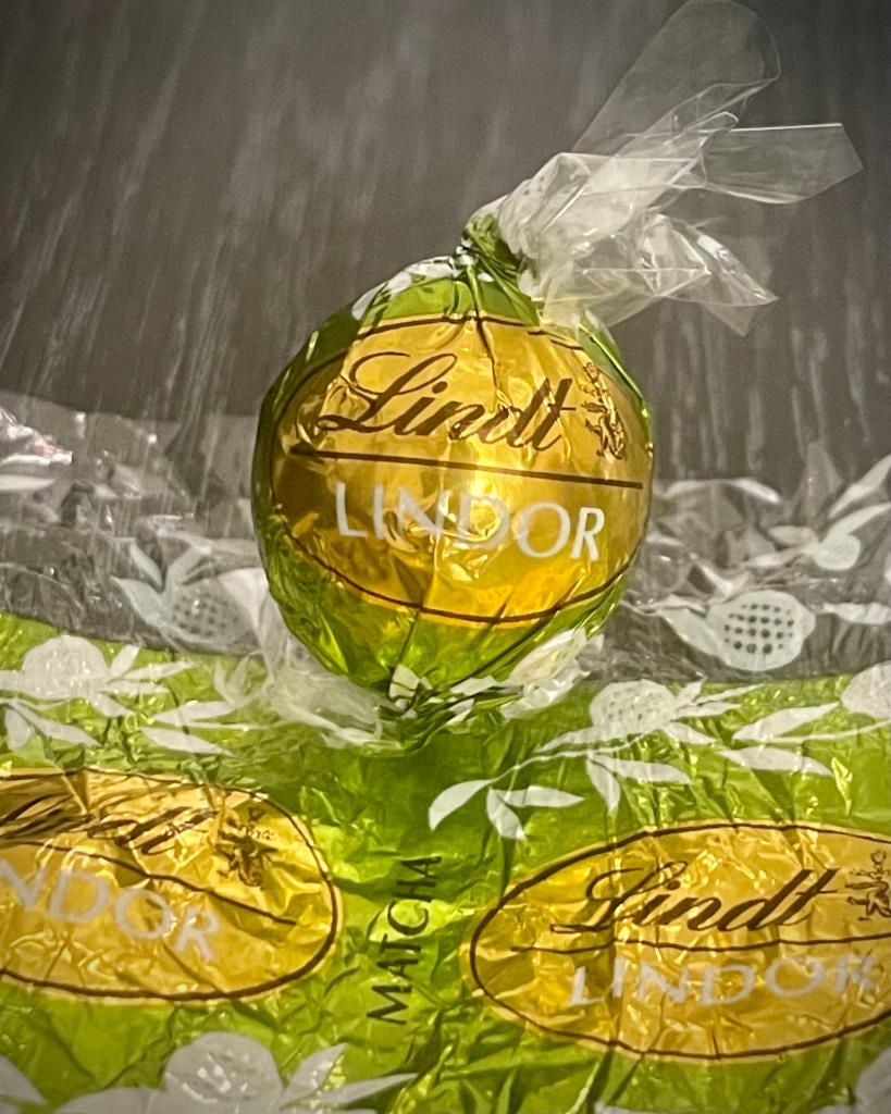 Fotografie - Lindor Matcha koule s bílou čokoládou Lindt