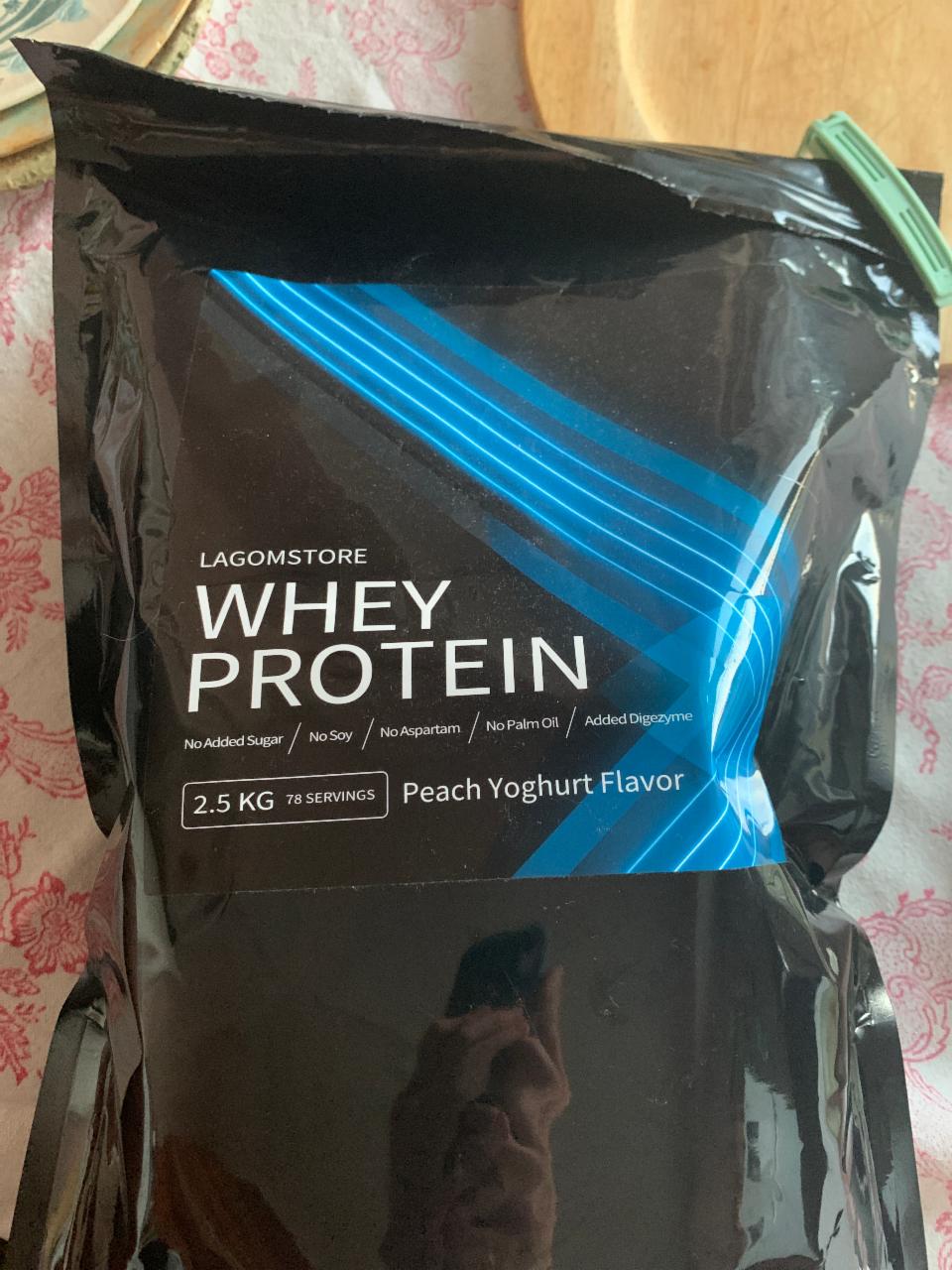 Fotografie - Whey protein Peach yogurt flavor Lagomstore