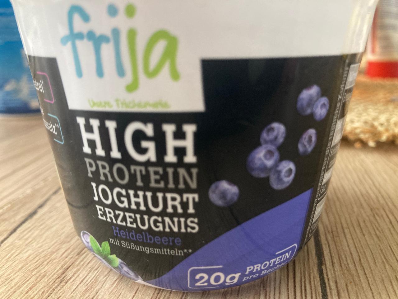 Fotografie - High protein joghurt erzeugnis heidelbeere Frija