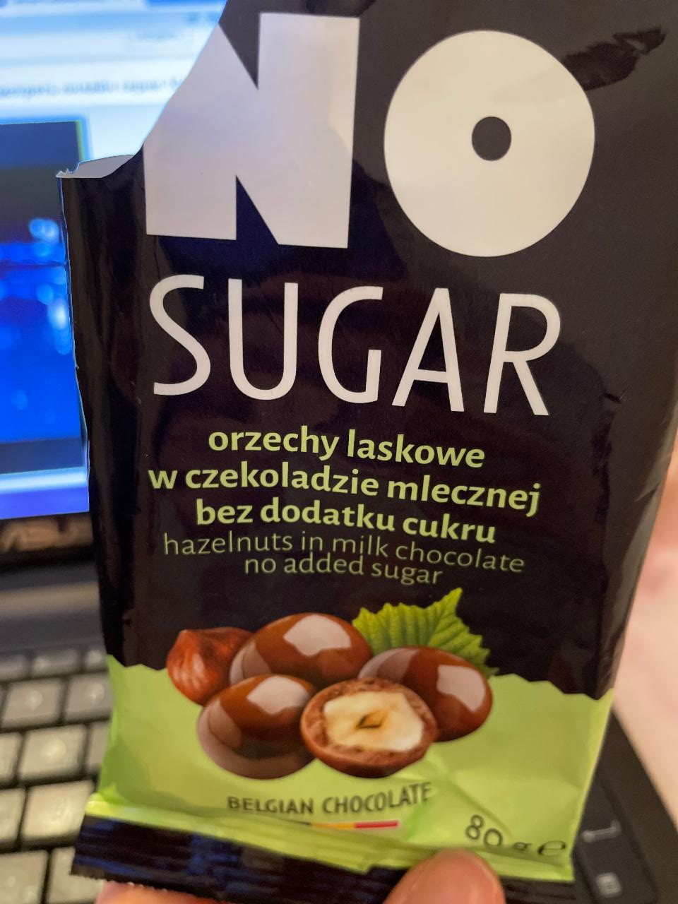 Fotografie - Hazelnuts in milk chocolate No sugar