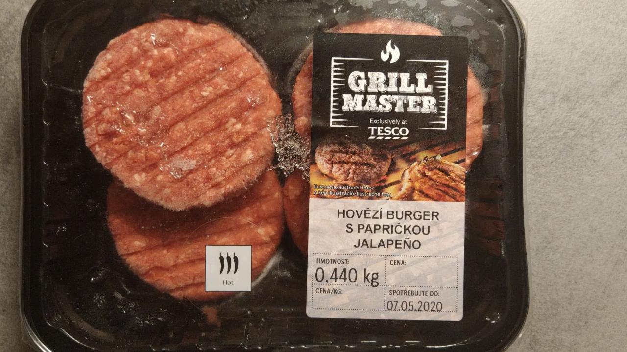 Fotografie - Hovädzí burger s paprikou jalapeño Grill master Tesco