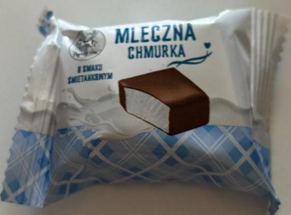 Fotografie - Mleczna chmurka Flying cow